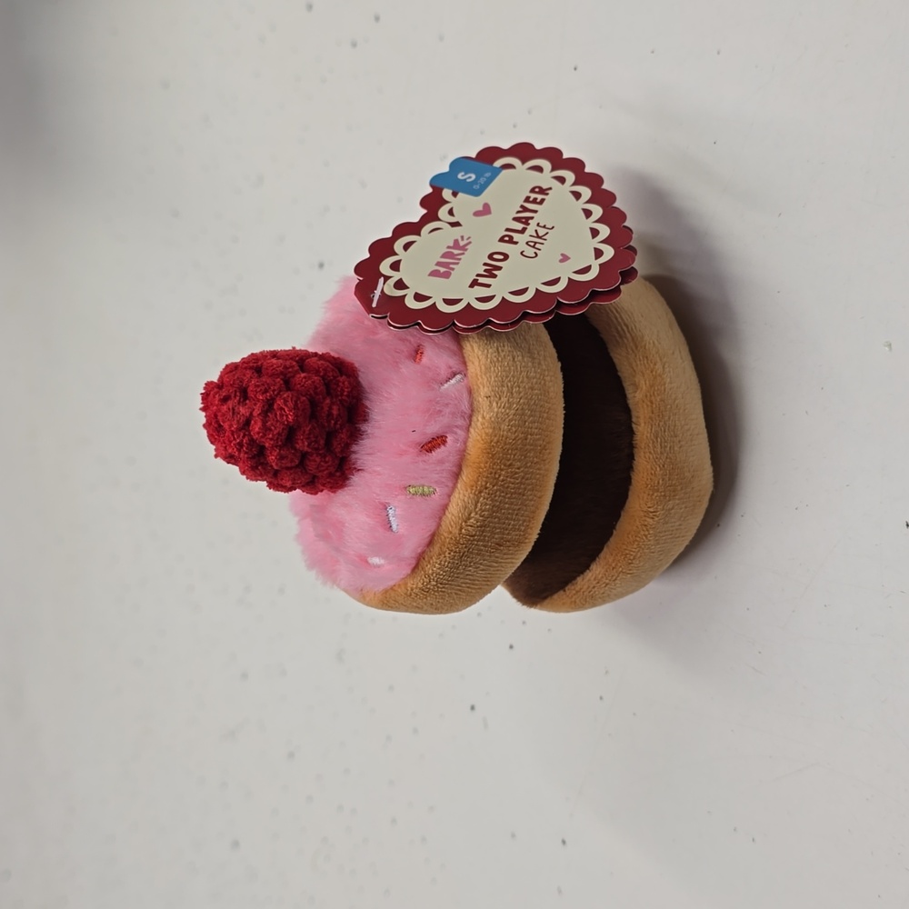 Bark Dog Toy‎ NWT Two Player Cake Size Small 0-20 pounds
